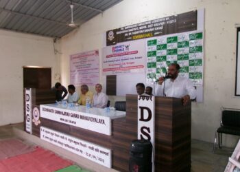 बालाजी अमाईन्स लि च्यावतीने सी एस आर अंर्तगत प्रोजेक्ट पॉसीबल (स्पोकन इंग्लिश प्रोग्राम) च्या वर्गाचे मोहोळ येथिल देशभक्त संभाजीराव गरड महाविदयालय येथे आयोजन