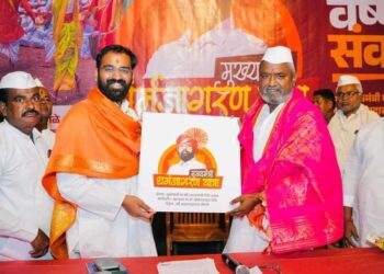 सोलापूरातील गुणीजणांचे मुख्यमंत्री एकनाथ शिंदे यांचे कडून अभिनंदन