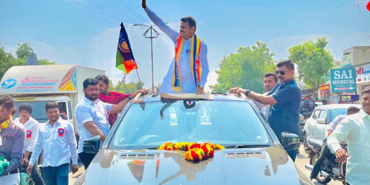 जोरदार शक्तीप्रदर्शन करत वंचित बहुजन आघाडीचे संतोष पवार यांचा उमेदवारी अर्ज दाखल..!