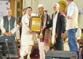 Awarded Jeevan Gaurav Award dedicated to H.B.P.Bhagwat Maharaj Chaware of Pandharpur