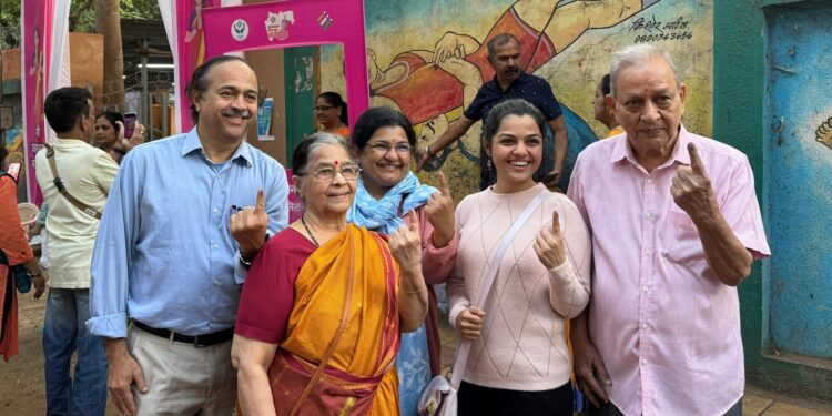 विधानसभा सार्वत्रिक निवडणूक २०२४ साठीराज्यात सायंकाळी ५ वाजेपर्यंत ५८.२२ टक्के मतदान