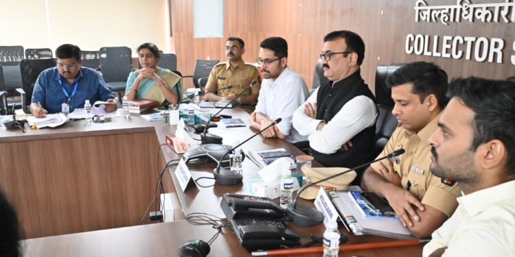 कार्तिकी यात्रा कालावधीत भाविकांच्या आरोग्य सुविधेसह स्वच्छतेला प्राधान्य द्यावे – विभागीय आयुक्त डॉ. चंद्रकांत पुलकुंडवार