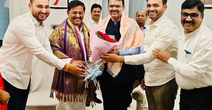 आ. सुभाष देशमुखांकडून देवेंद्र फडणवीस यांचे अभिनंदन