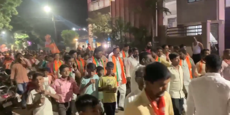 आ.विजयकुमार देशमुख यांच्या प्रचारार्थ प्रभाग ९ मधील पदयात्रेस उत्स्फूर्त प्रतिसाद