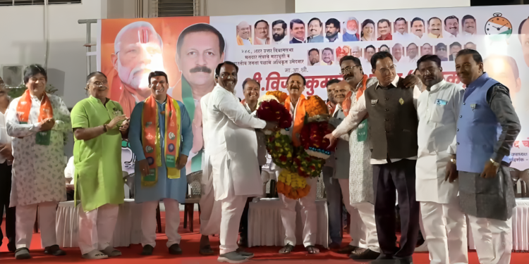 आ.देशमुख यांनी पालकमंत्री असताना उजनी वरून दुसरी पाईपलाईन आणण्याचा प्रामाणिक प्रयत्न केला – आनंद चंदनशिवे