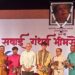 विराज जोशी यांनी किराणा घराण्याचा गायिलेल्या राग पुरीयाने रसिकांवर स्वरांची मोहिनी