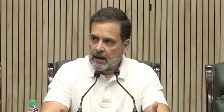 राहुल गांधीं म्हणाले ; महाराष्ट्रात एकूण लोकसंख्येपेक्षा जास्त मतदार कसे ?