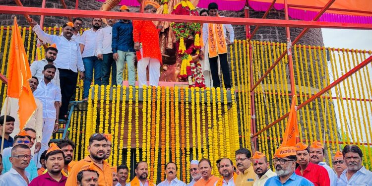 पदयात्रेने संभाजी आरमारची संभाजी महाराजांना मानवंदना