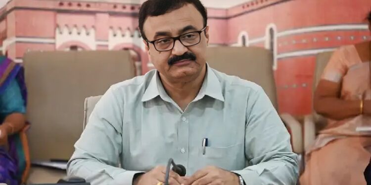 विकसित महाराष्ट्र २०४७’ साठी सर्वेक्षणामध्ये नागरिकांनी मत नोंदवावे – डॉ. चंद्रकांत पुलकुंडवार