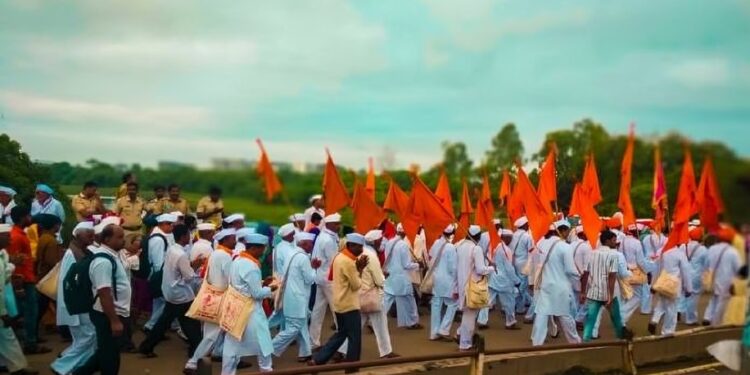 आषाढी वारीनिमित्त मानाच्या 10 पालख्यांसोबत येणाऱ्या 1109 दिंड्यांना प्रतिदिंडी 20 हजार रुपये अनुदान…