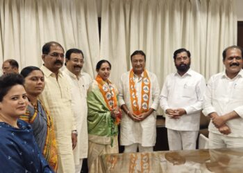 सोलापूरच्या माजी महापौर शोभा बनशेट्टी यांचा शिवसेनेत प्रवेश