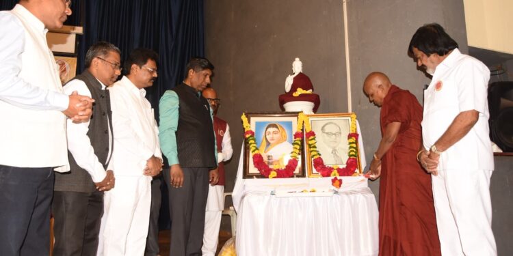 पाली भाषेत ज्ञानाचा व संशोधनाचा मोठा भांडार: कुलगुरू डॉ. महानवर…