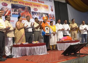 पोलीस आयुक्त एम राजकुमार यांच्या हस्ते आशियाई कराटे मधील पदकविजेती भुवनेश्वरीचा भव्य नागरी सत्कार सोहळा संपन्न