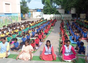 राज मेमोरियल इंग्लिश स्कूलमध्ये आंतरराष्ट्रिय योग दिवस साजरा..