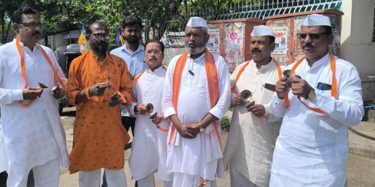 भाविक वारकरी मंडळाच्या वतीने अबू अझमीचा निषेध…