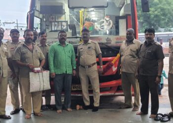 श्रावण मासानिमित्त सोलापुर श्रीशैलम बससेवेचा शुभारंभ