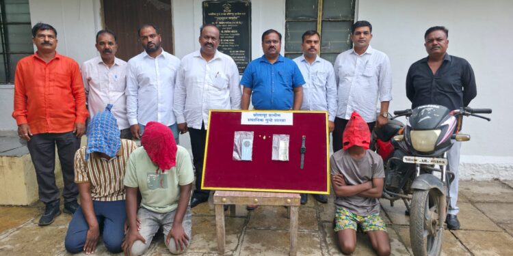 स्थानिक गुन्हे शाखा, सोलापूर ग्रामीणची कामगिरी… जबरीचोरीच्या गुन्हयाची उकल, 03 चोरटे जेरबंद…