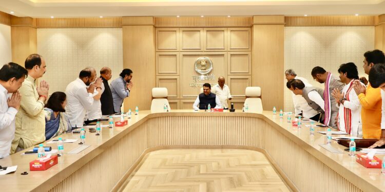 आयटी पार्क, पूर्वभागात नवे सुपर स्पेशलिटी हॉस्पिटल, ६० मीटर डीपी रोडसह शहर विकासाच्या १३ कामांच्या पूर्ततेची मागणी