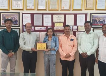 जिद्द आणि कष्टाच्या बळावर श्वेता झाली अधिकारी…ए. जी. पाटील तंत्रनिकेतनकडून सत्कार…
