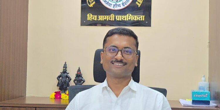झेडपीच्या ग्रामपंचायत विभागाचे उपमुख्य कार्यकारी अधिकारी भुजबळ यांनी स्वीकारला पदभार..