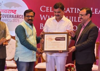 संजय धनशेट्टी यांच्या कार्याचा गौरव नवराष्ट्र बेस्ट एक्झिक्यूटिव्ह इंजिनियर पुरस्काराने सन्मानित..