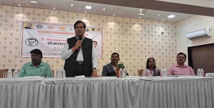 राज्यात विक्रमी १०२ रोजगार मेळावे, ५७ हजार नोंदणी, २७ हजार युवकांना एकाच दिवशी रोजगार