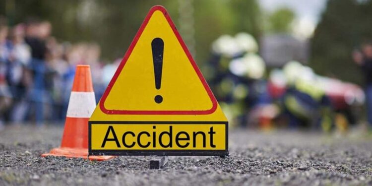 सोलापूर-पुणे महामार्गावर शेटफळ गावाजवळ दुचाकीला अज्ञात वाहनाची जोरदार धडक; तरूणाचा जागीच मृत्यू