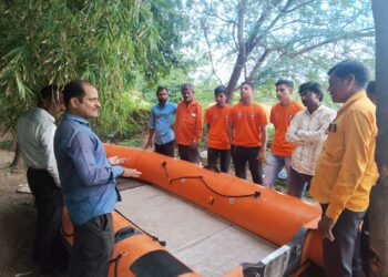 अकलूजमध्ये आपदा मित्र/सखींसाठी शोध व बचाव प्रशिक्षण