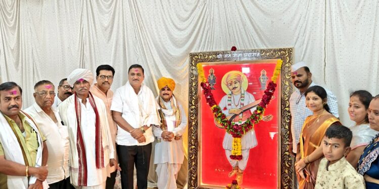 नाभिक समाजाच्या येथे संत सेना महाराज पुण्यतिथी समाधी सोहळा मोठ्या भक्तिभावात संपन्न