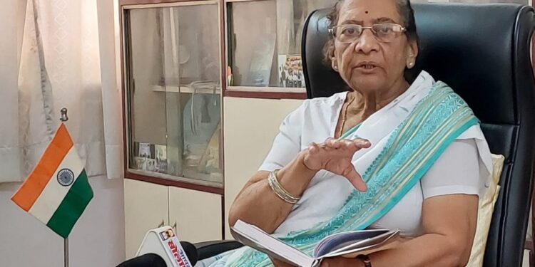 माजी आमदार निर्मलाताई ठोकळ यांचे निधन