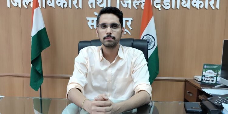 माढा तालुक्यातील सुलतानपूर, दारफळ, वाकाव व मुंगशी येथे बचाव कार्य पुन्हा सुरू-जिल्हाधिकारी