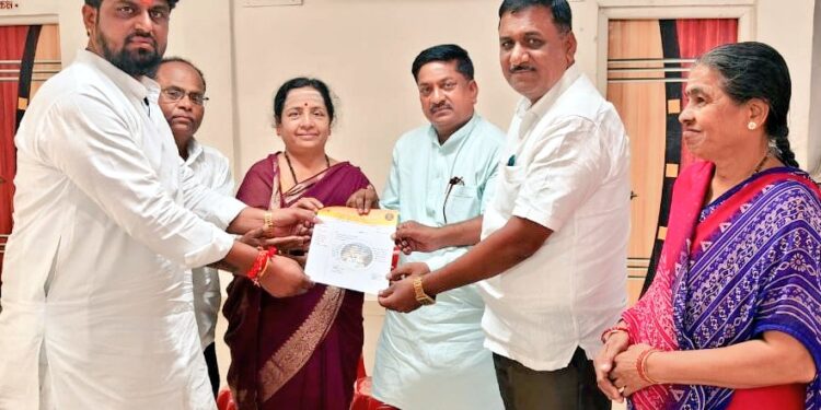 जागतिक लिंगायत महासभेच्या सोलापूर जिल्हा युवा अध्यक्षपदी बसवराज दिंडोरे यांची निवड