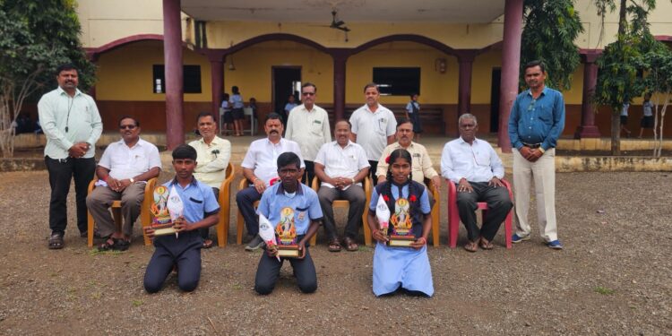 शालेय तलवारबाजी स्पर्धेत विंचूर आश्रम शाळेचे घवघवीत यश…