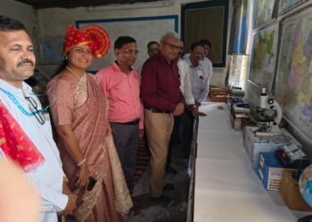 रोटरी क्लब ऑफ सोलापूरतर्फे साईबाबा शाळेत अत्याधुनिक विज्ञान प्रयोगशाळेचे उद्घाटन