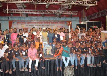 बार्शीच्या शिवाजी महाविद्यालयास युवा महोत्सवाचे सर्वसाधारण विजेतेपद!
