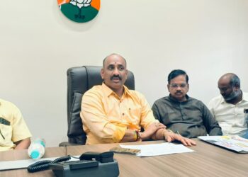 शेतकऱ्यांना १०६ कोटींची नुकसानभरपाई; अक्कलकोटला जिल्ह्यात सर्वाधिक मदत – आ.सचिन कल्याणशेट्टी