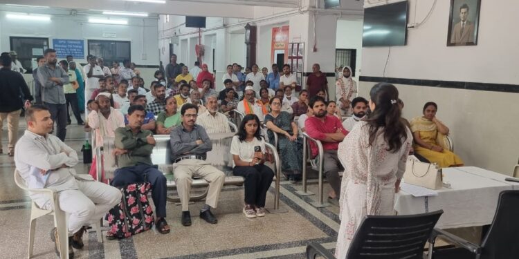 मध्य रेल्वेच्या सोलापूर विभागातील डॉ. कोटनीस मेमोरियल रेल्वे हॉस्पिटलमध्ये जागतिक मानसिक आरोग्य दिन साजरा