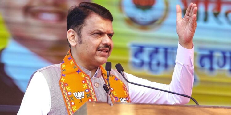 उपमुख्यमंत्री शिंदेंच्या विधानावर मुख्यमंत्री फडणवीसांची प्रतिक्रिया; सरकारच्या योजना एका पक्षाच्या नसून तीनही पक्षांच्या