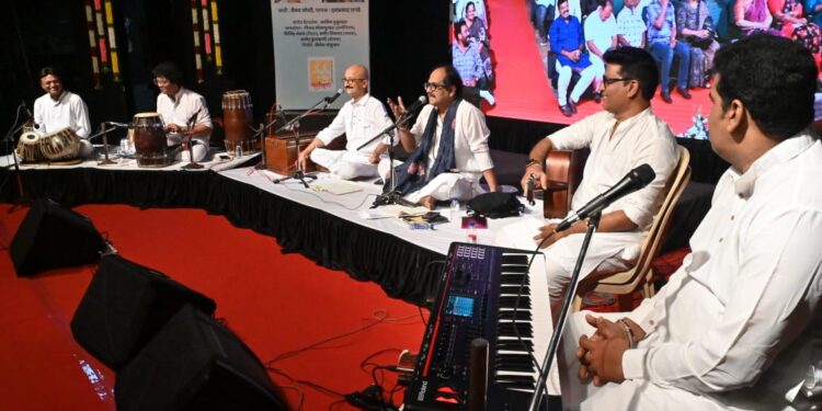 कवीतेत जन्म झाला कवीतेत अंत झाला….सोबतीचा करार कार्यक्रमाने तीन दिवसीय गझल महोत्सवाचा समारोप