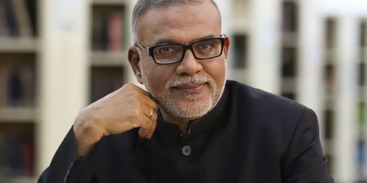 त्रिभाषा धोरणासंदर्भात तज्ज्ञांची मते जाणून घेण्यासाठी डॉ. नरेंद्र जाधव समिती आज सोलापूर जिल्ह्याच्या दौऱ्यावर