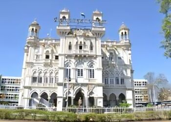 सोलापुरात युतीची बत्ती गुल होणार की आघाडीची बिघाडी होणार याकडे मतदारांचे लक्ष..