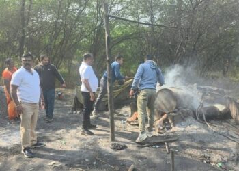मुळेगाव तांड्यावर धाड; दारूच्या भट्ट्या उध्वस्त !