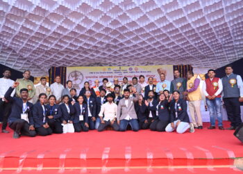 सोलापूर विद्यापीठाने पटकावले ‘उत्कर्ष’ महोत्सवाचे सर्वसाधारण विजेतेपद..