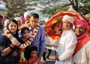 श्री सिद्धेश्वर यात्रेनिमित्त पालखी व सातही नंदी ध्वजांचे विधिवत पूजन….