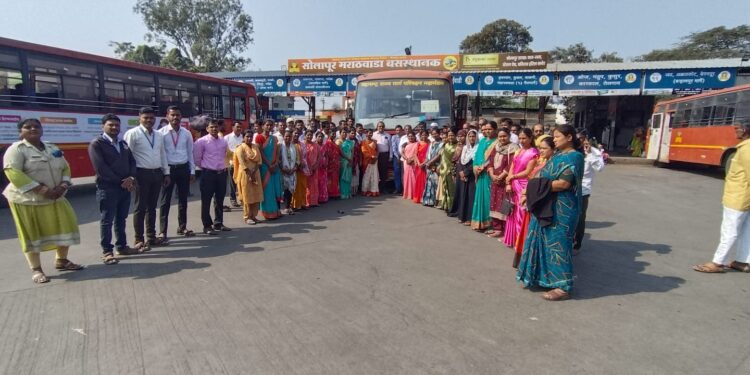 दक्षिण सोलापूर तालुक्यातील 70 महिला आणि पुरुष शेतकरी यांना फार्मर कप प्रशिक्षण