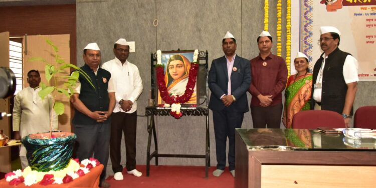 बोलीभाषांमुळेच मराठी अधिक समृद्ध: प्राचार्य डॉ. महेंद्र कदम ; सोलापूर विद्यापीठात भाषा संचालनालयातर्फे ‘बोलींचा जागर’ कार्यक्रम