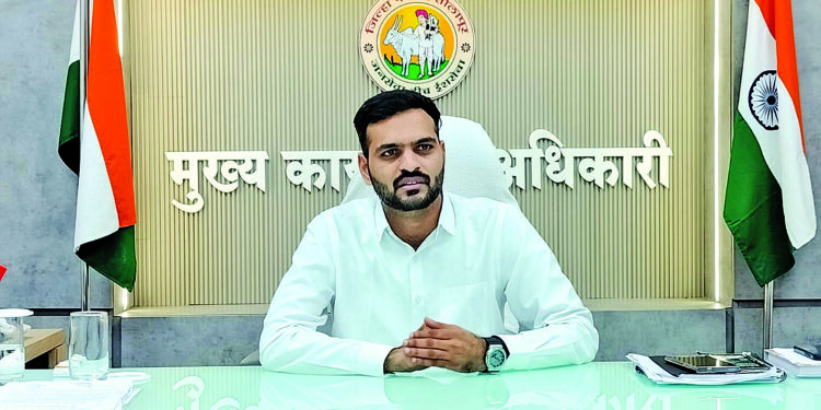 सोलापुरात सेवानिवृत्त शिक्षकांना पुन्हा सेवेत घेणार..