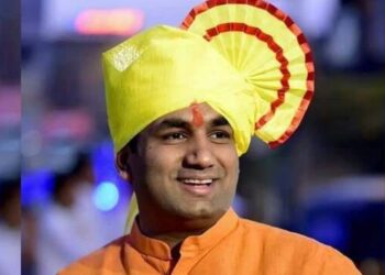 प्रभाग चलो अभियानातून आमदार देवेंद्र कोठे यांचा थेट बूथ स्तरावरील कार्यकर्त्यांची संवाद