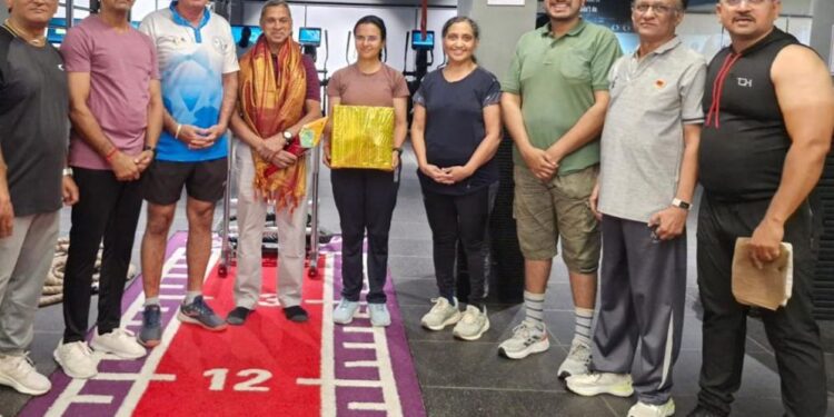 इलिझियम क्लब – जामश्री तर्फे अंध भारतीय महिला क्रिकेट संघाच्या उपकर्णधार गंगा कदमचा सत्कार