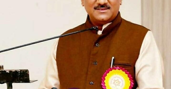 लिंगायत स्मशानभूमीच्या वादामध्ये समाजाच्या दोन्ही संस्था व समाजाला वेठीस धरू नये – विजयकुमार हत्तुरे